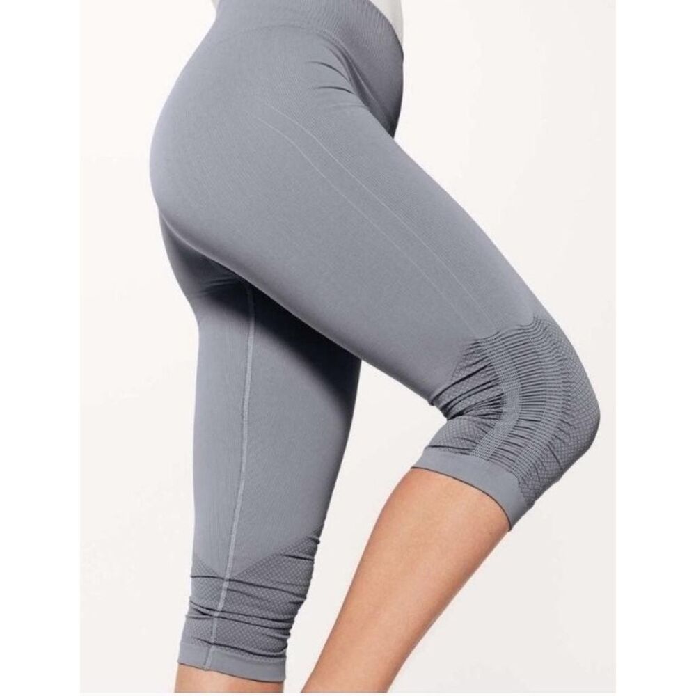 Lululemon Awakening Cropped Leggings